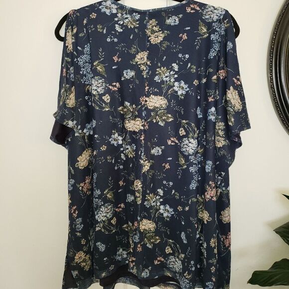 Love Scarlett Floral Print Mesh Blouse - Picture 8 of 8